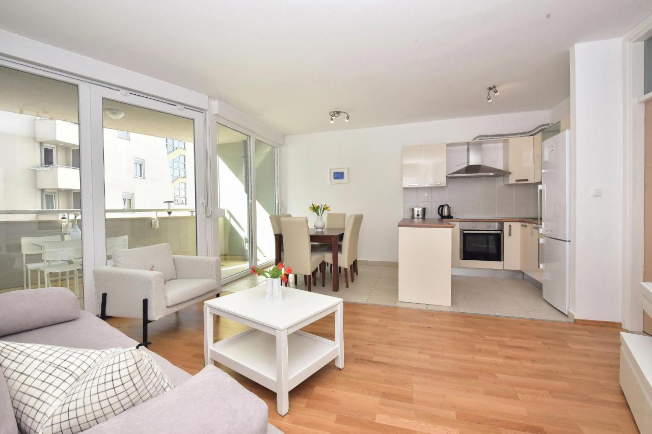 מאקרסקה Sunshine Apartment מראה חיצוני תמונה