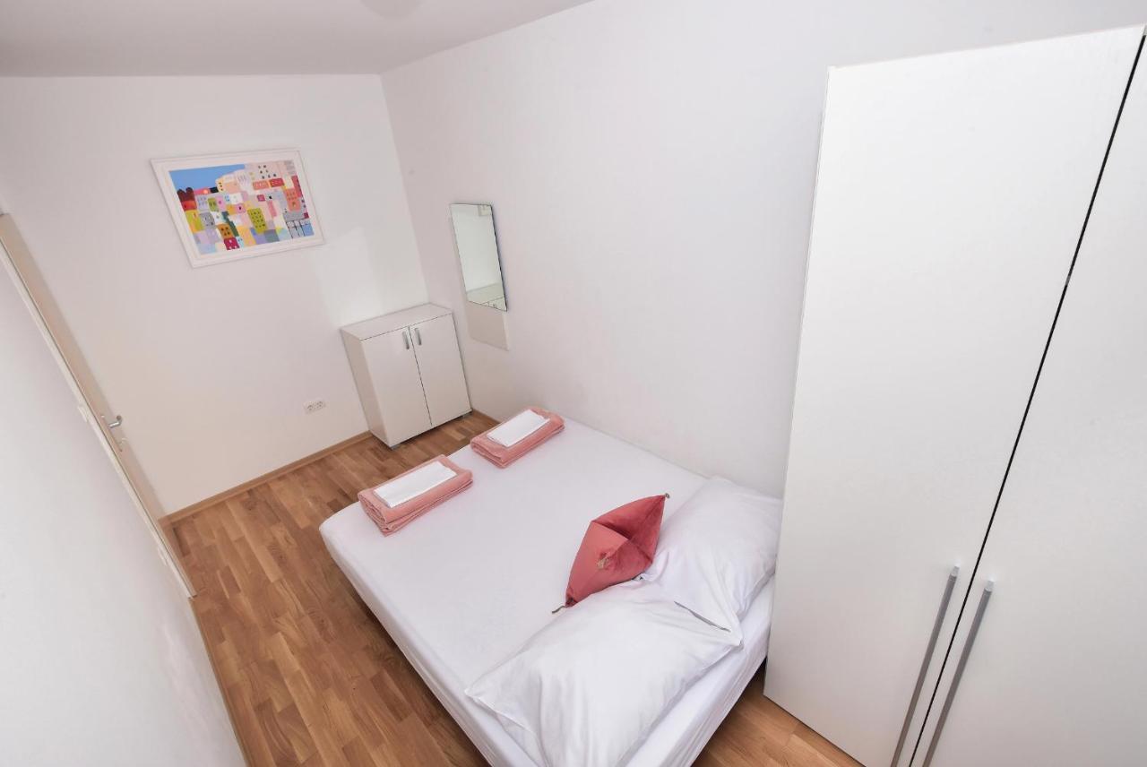 מאקרסקה Sunshine Apartment מראה חיצוני תמונה